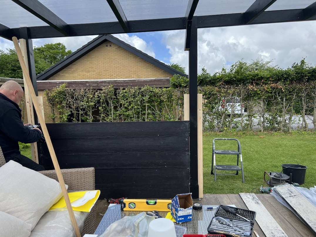 Fra sandkasse til overdækket terrasse Fra sandkasse til overdækket terrasse